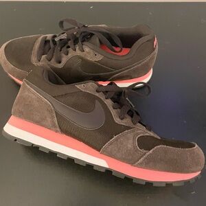 Nike MD Runner 2